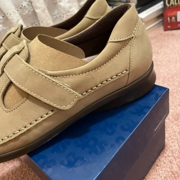 SAS Roamer Shoe in Sage Nubuck 8.5 Narrow - NWB - Picture 8 of 12